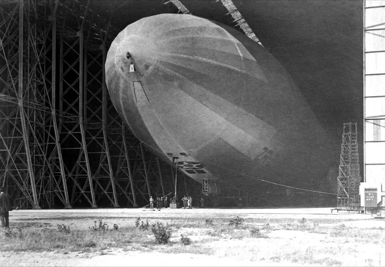 風船 R.38/ZR-2 - Airship Heritage Trust
